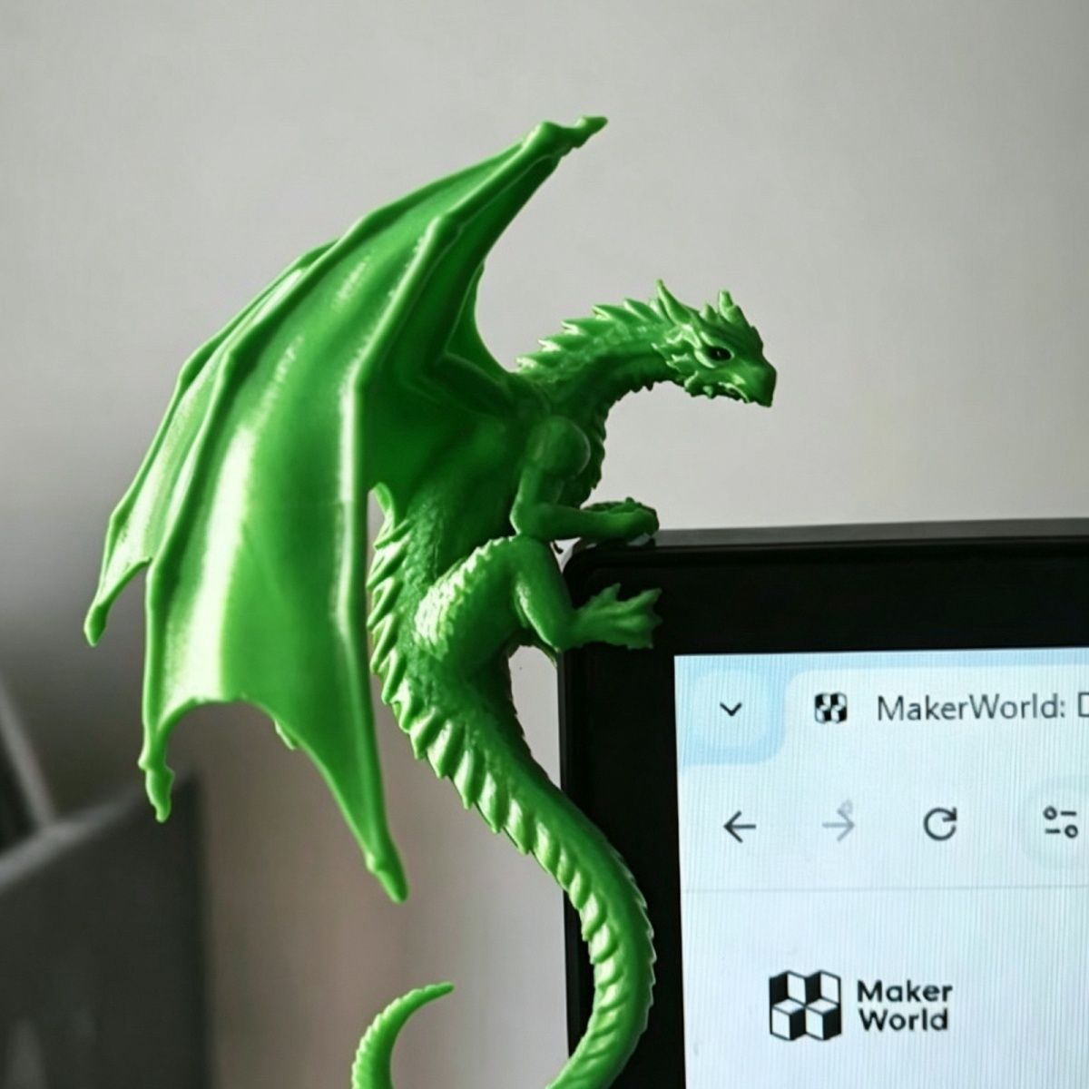 Havalı Ejderha Yatan Figür Mon - Gaming Accessories Monitor incelemesi ve fiyatı